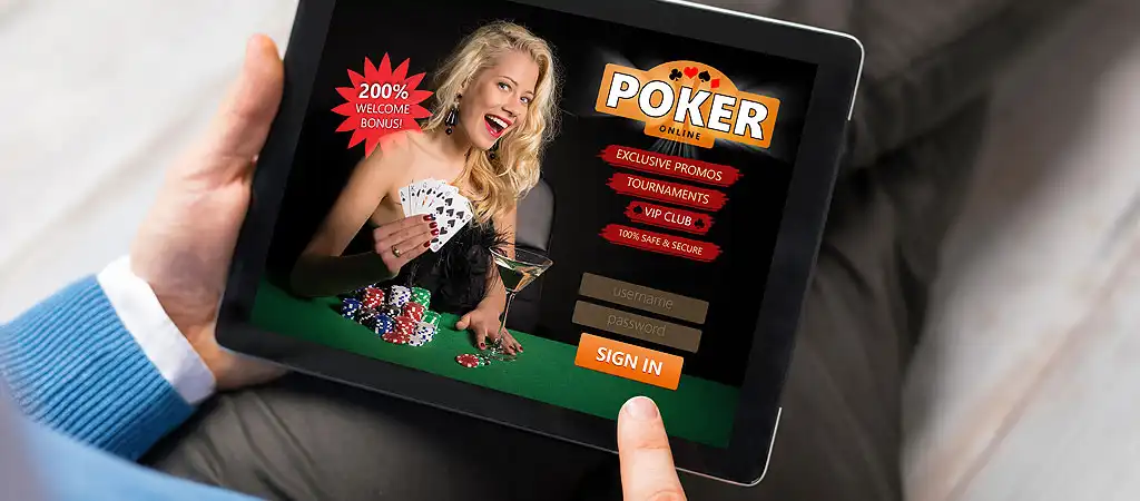 Egy tablet kijelzője, amely online póker játékot mutat, 200%-os élő kaszinó bónusz ajánlattal.