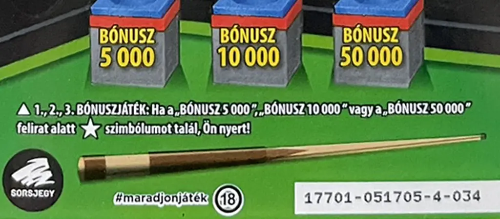 Kaparós sorsjegy alsó része bónuszmezőkkel, vonalkóddal és sorozatszámmal, zöld háttéren